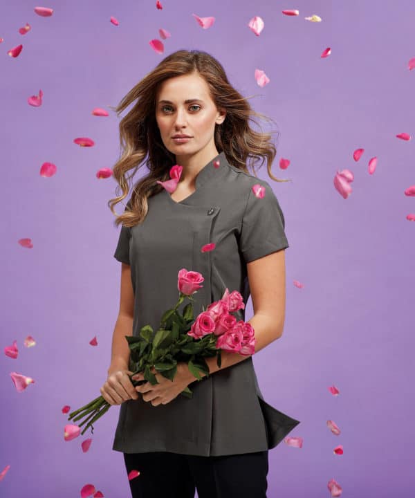 premier pr683 ladies blossom short sleeve tunic lifestyle (4)