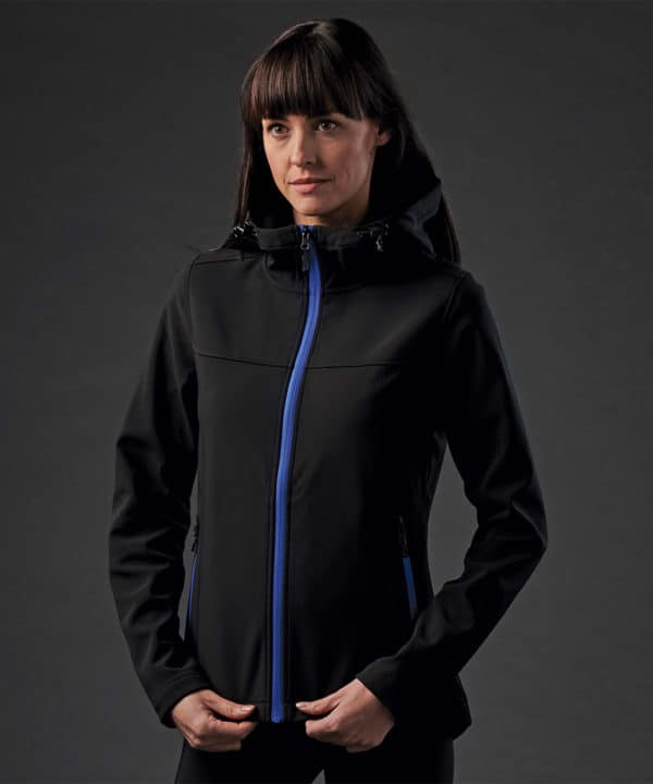 stormtech ksh1w ladies orbiter hooded softshell jacket lifestyle (1)